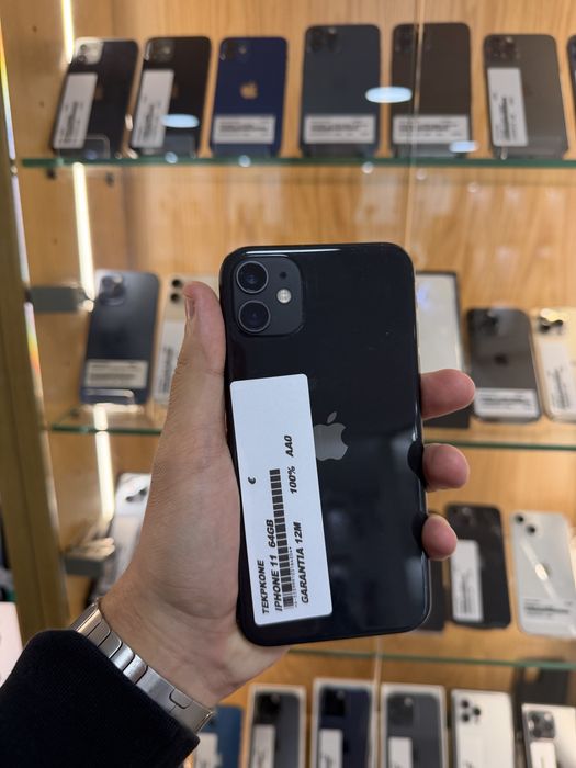 IPHONE 11 SEMI NOVO