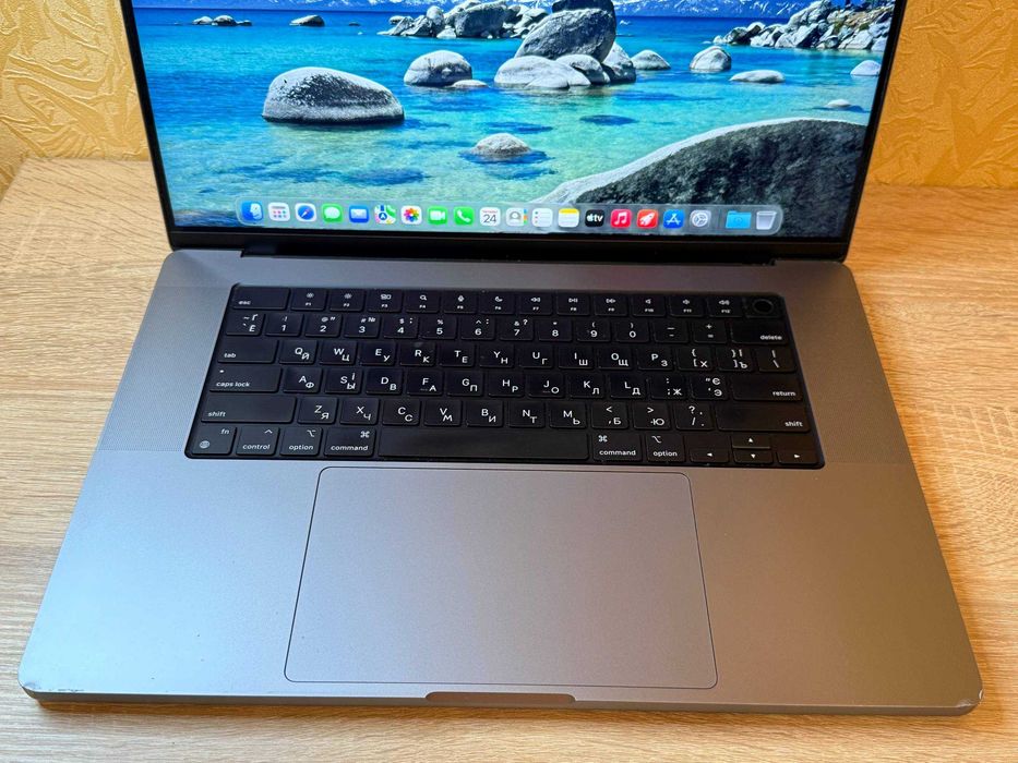 MacBook Pro 16 m1 pro 2021 32 500 gb