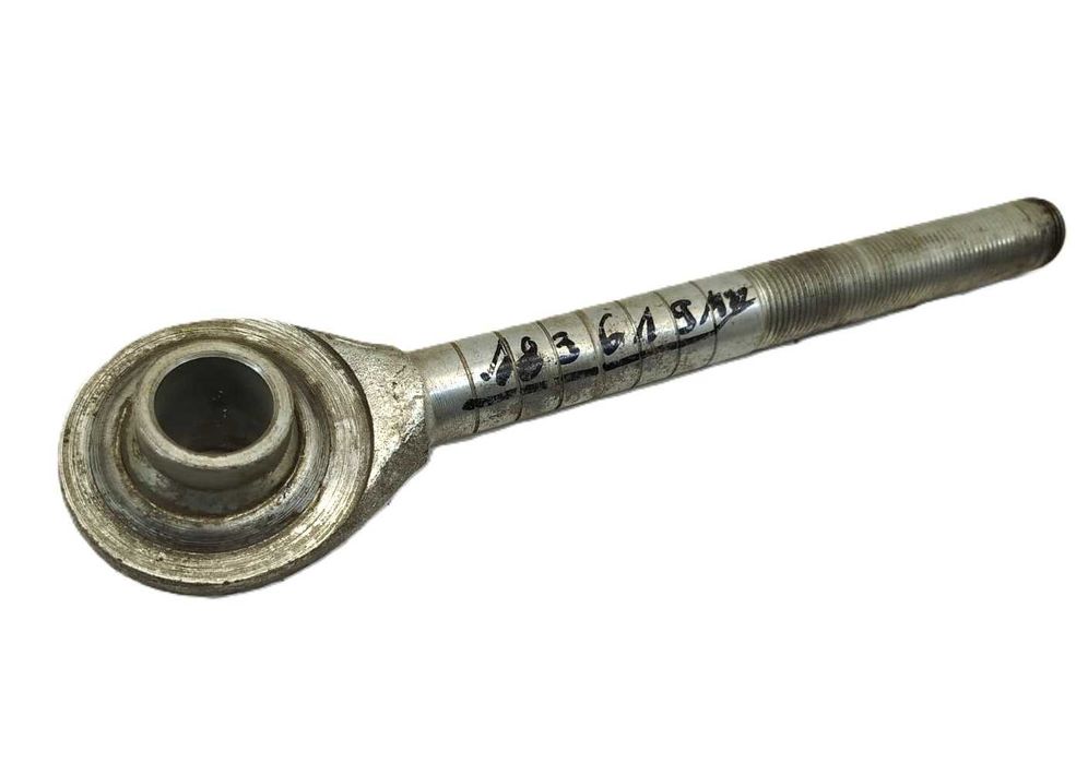 Łącznik główka łącznika centralnego lewa Massey Ferguson  183619M92