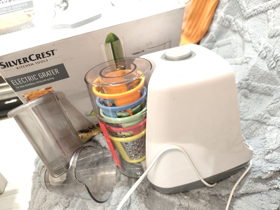 Elektryczna krajalnica Silver Crest tanio