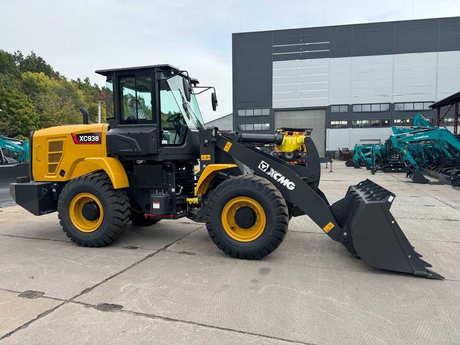Фронтальний навантажувач XCMG XC938 погрузчик 3.5 тон
