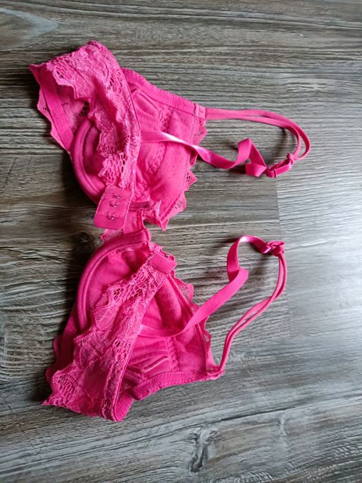 Biustonosz damski stanik rozmiar 80 B