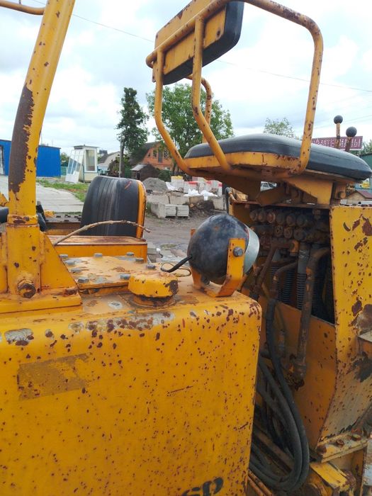 Продам экскаватора погрузчик Kabutomushi BK 2500