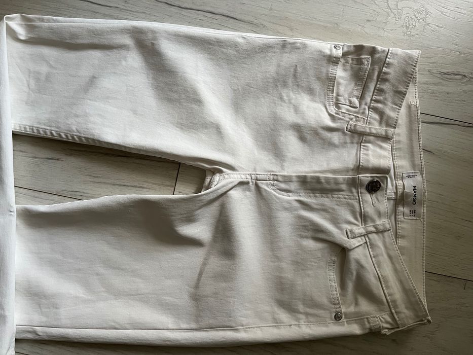 Spodnie jeansy białe Mango 32
