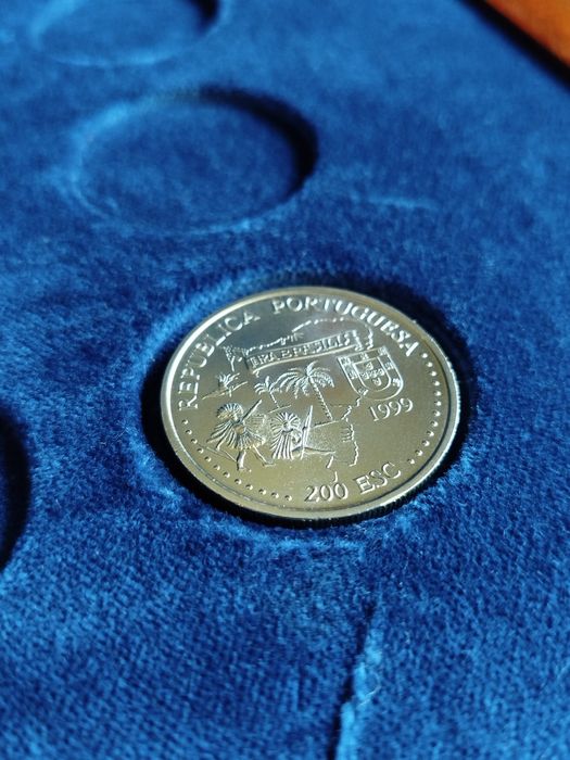 Moeda comemorativa de 200 Escudos- Brasil