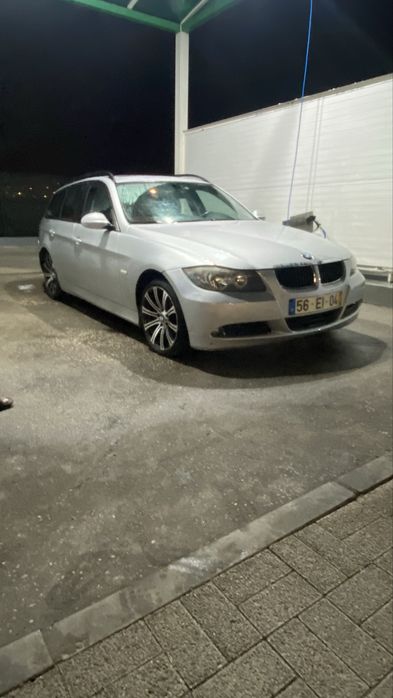 BMW 320 em bom estado geral