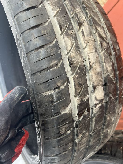 Літня Резина 235/30 R22, практично нова, Комплект!