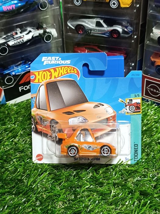 Hot Wheels 94 Toyota Supra