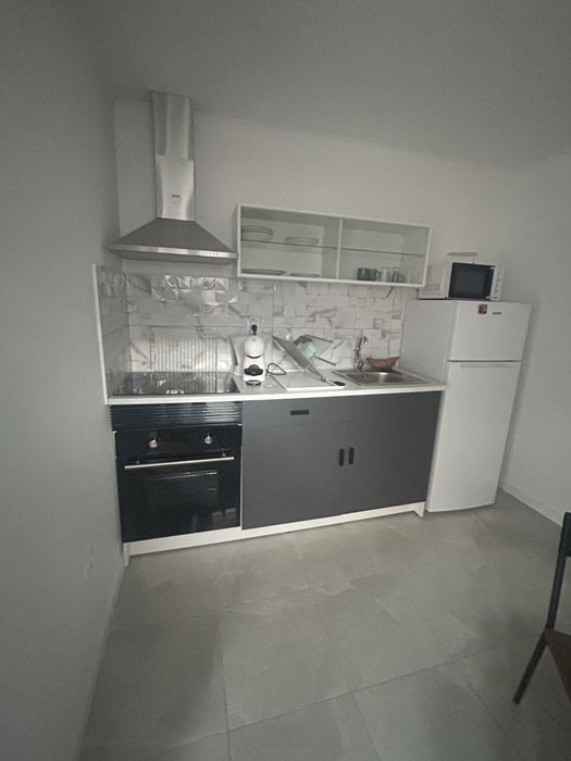 AP T1 30 m² com Terraço, Jardim, Estacionamento e Despesas Incluídas – Montijo