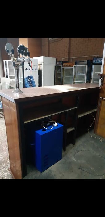 Стеллаж барный с металлическим каркасом