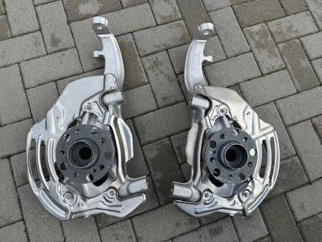 Кулак Цапфа Ричак Ступица Mercedes E-class W214 AMG