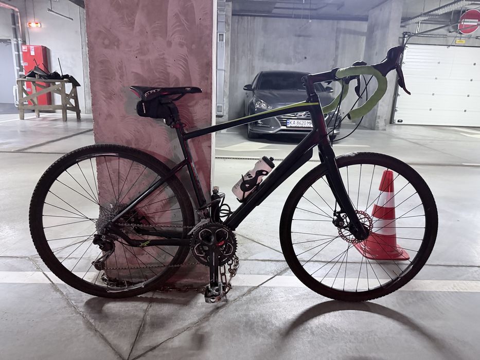 Велосипед Giant Revolt 1 Gravel 28, Shimano 105, карбонова вилка