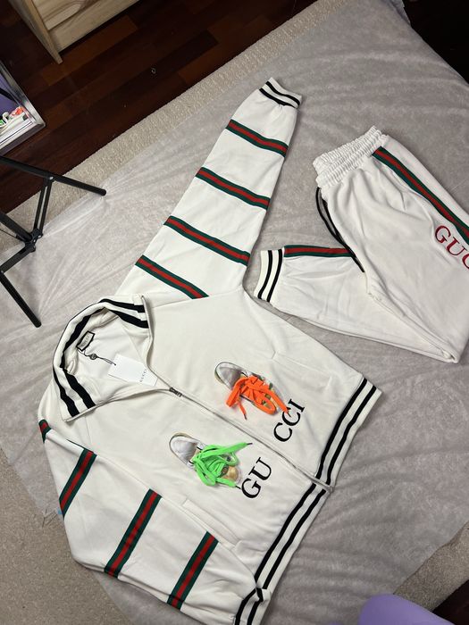 Fato/ Conjunto Gucci