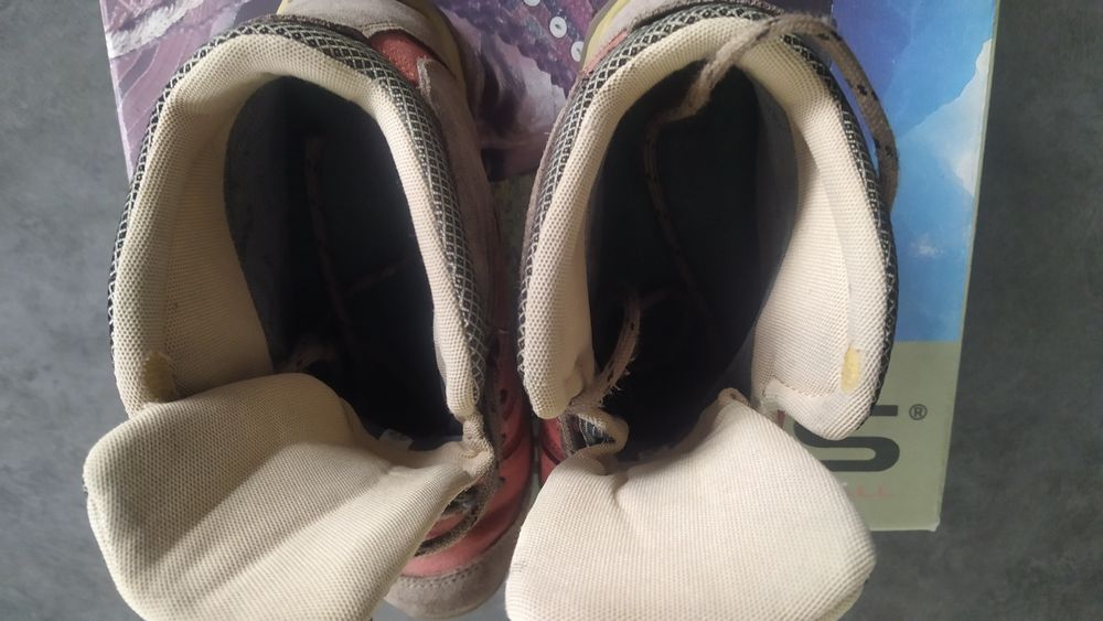 Buty Trapery rozm 37, Kefas