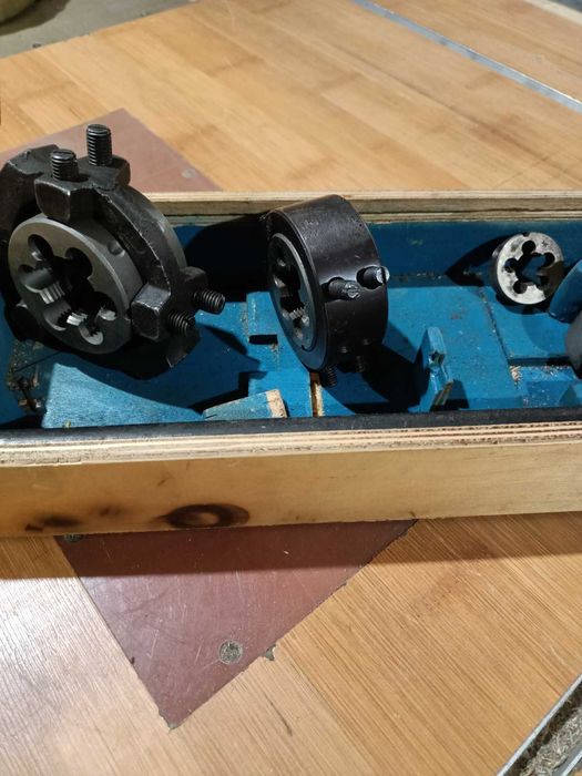 Продам набір плашок.