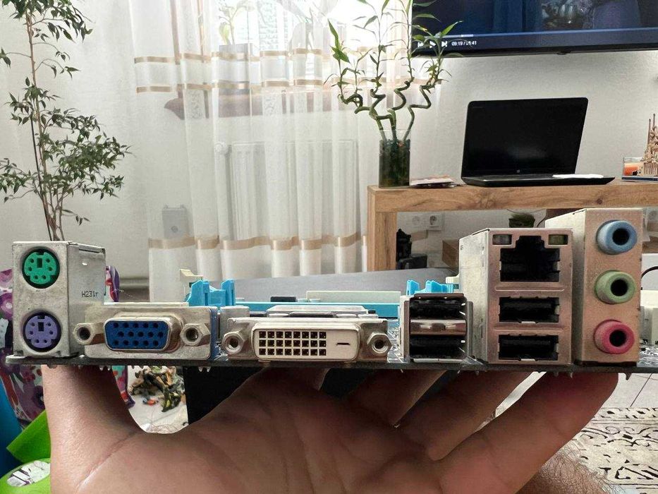 Процессор AMD Trinity A10-5700 + Мат.плата Gigibyte GA-F2A55M-DS2