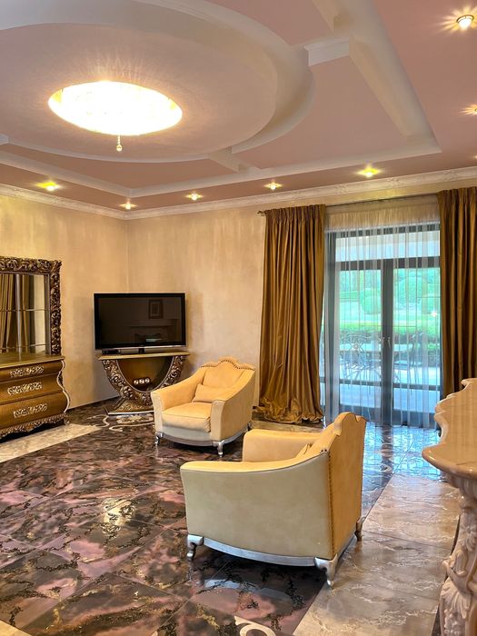 Одеська траса.с.Іванковичі.Будинок з меблями. 20сот ландшафтний дизайн