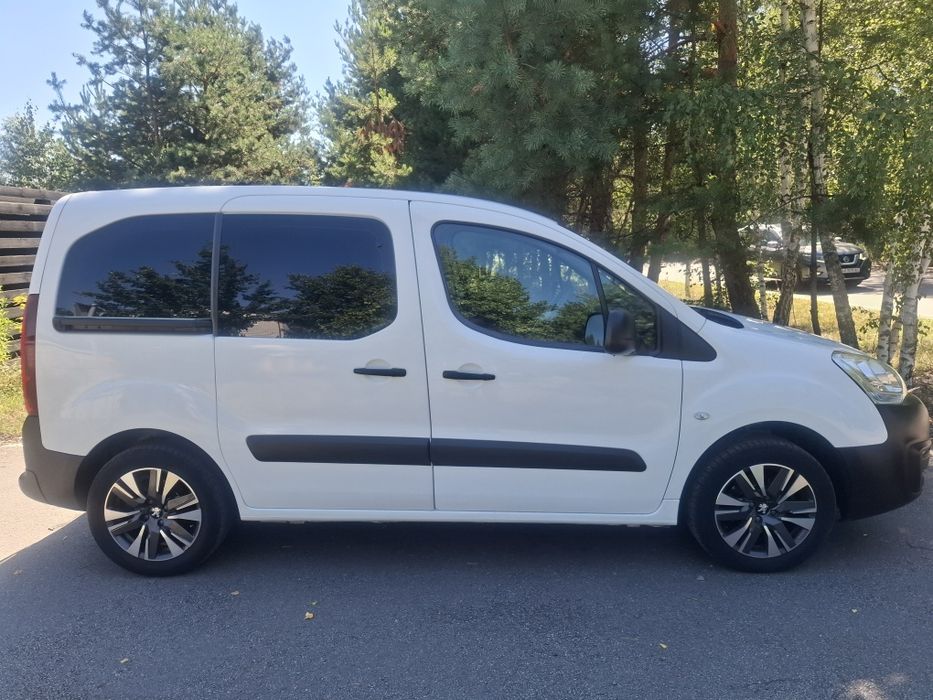 Продаю Peugeot Partner 1.6