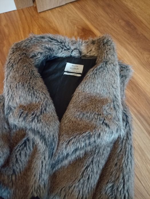 Kamizelka bezrękawnik futerko Bershka S