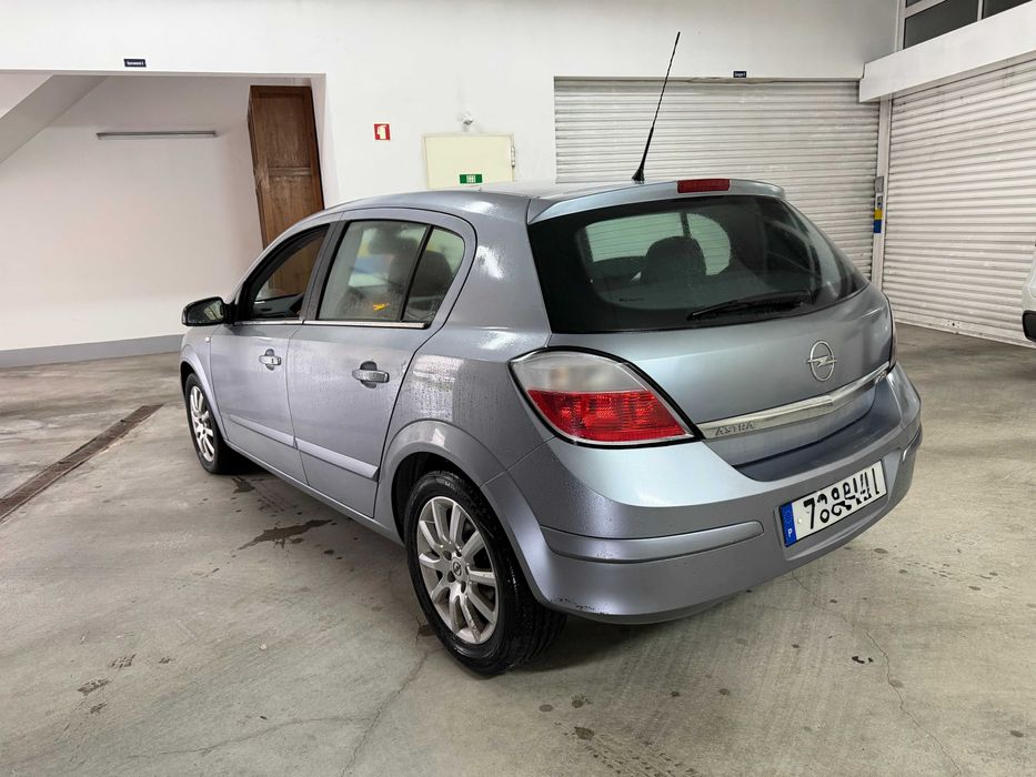 Opel Astra 1.7CDTI COSMO Nacional