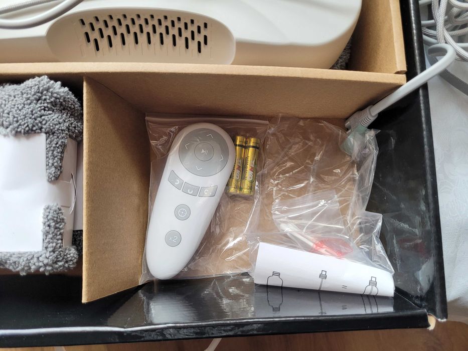 Robot do mycia okien ideebo e300