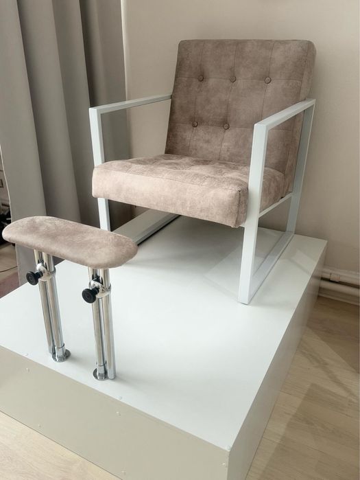 Подіум до педикюрного крісла