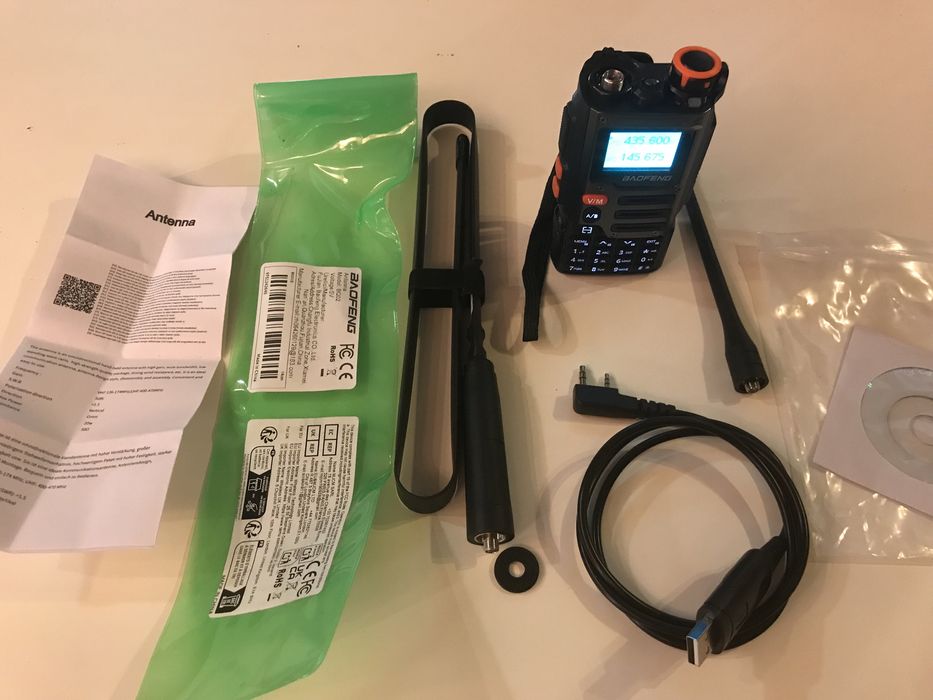 Baogeng EU-K68 usb-C + antena+ kabel