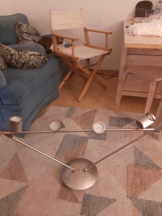 Candeeiro de tecto cinza metalizado com 4 projectores