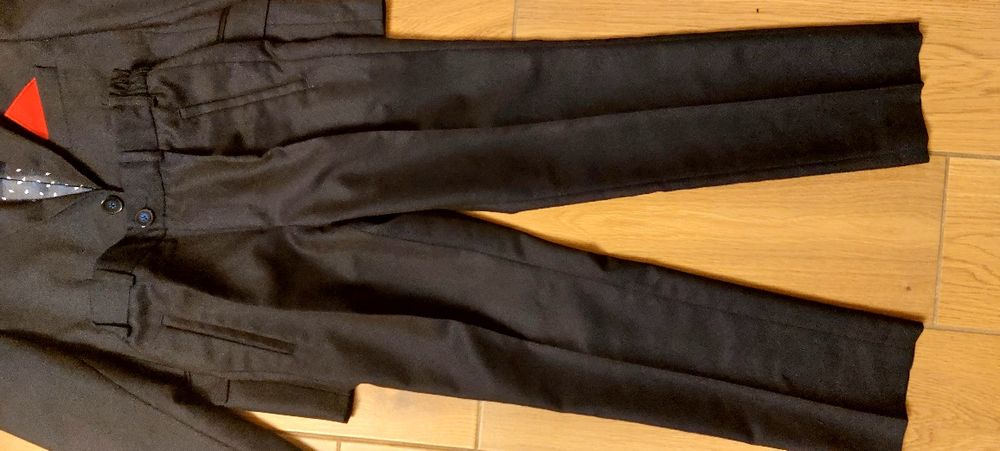 Garnitur komunijny 140/146