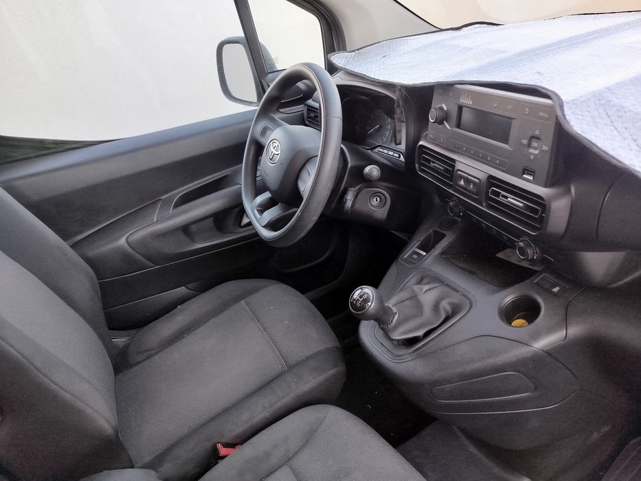 Toyota proace city