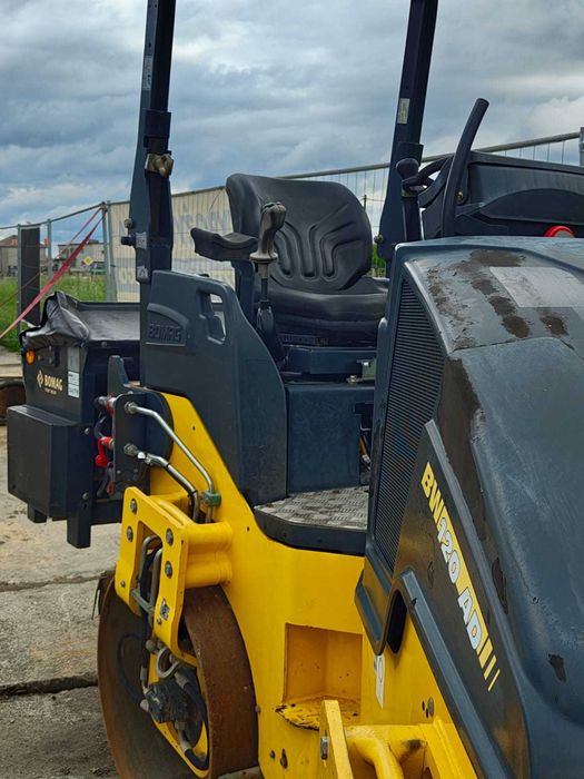 wynajem  Walec BOMAG  BW 120 AD