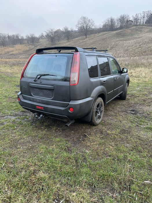 Продам Nissan X-Trail 2,2 дизель