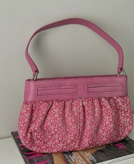 DKNY Donna Karan сумка лого