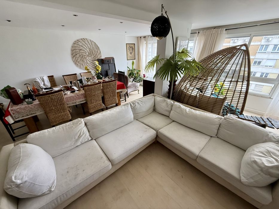 Sofá em L / Chaise Longue grande estilo lounge – OPORTUNIDADE