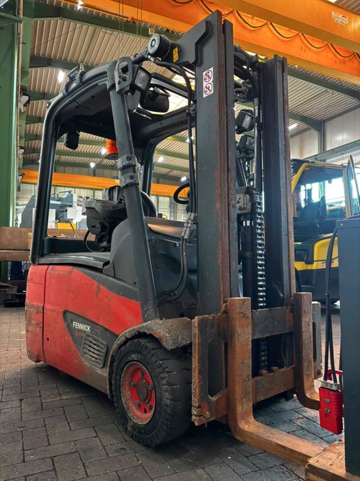 Wózek widłowy elektryczny Linde E16 2017 rok  | Triplex 4,4 m
