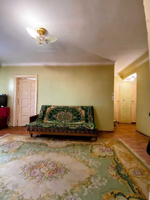 Продаж 3-кімнатної квартири в ЦЕНТРІ