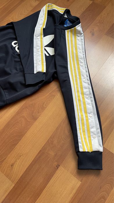 Лонгслив adidas