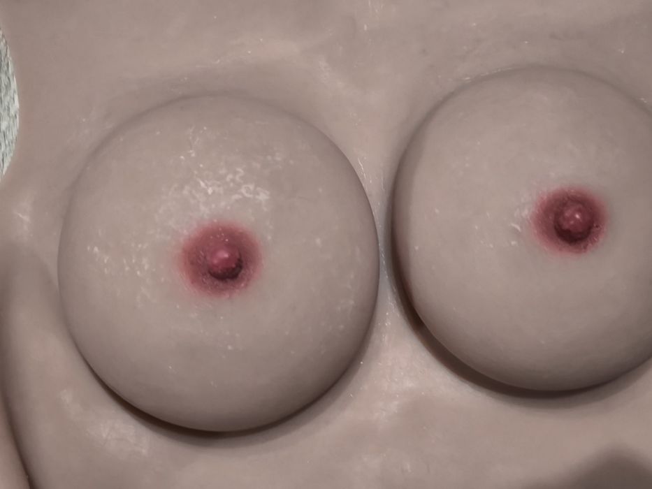 Proteza piersi sztuczne silikonowe