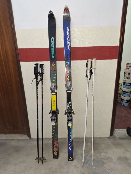 2 conjuntos de Skis
