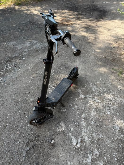 Kugoo Kirin  g2 Pro  пробег 1412 км аккумулятор в хорошем состоянии держит хорошо.