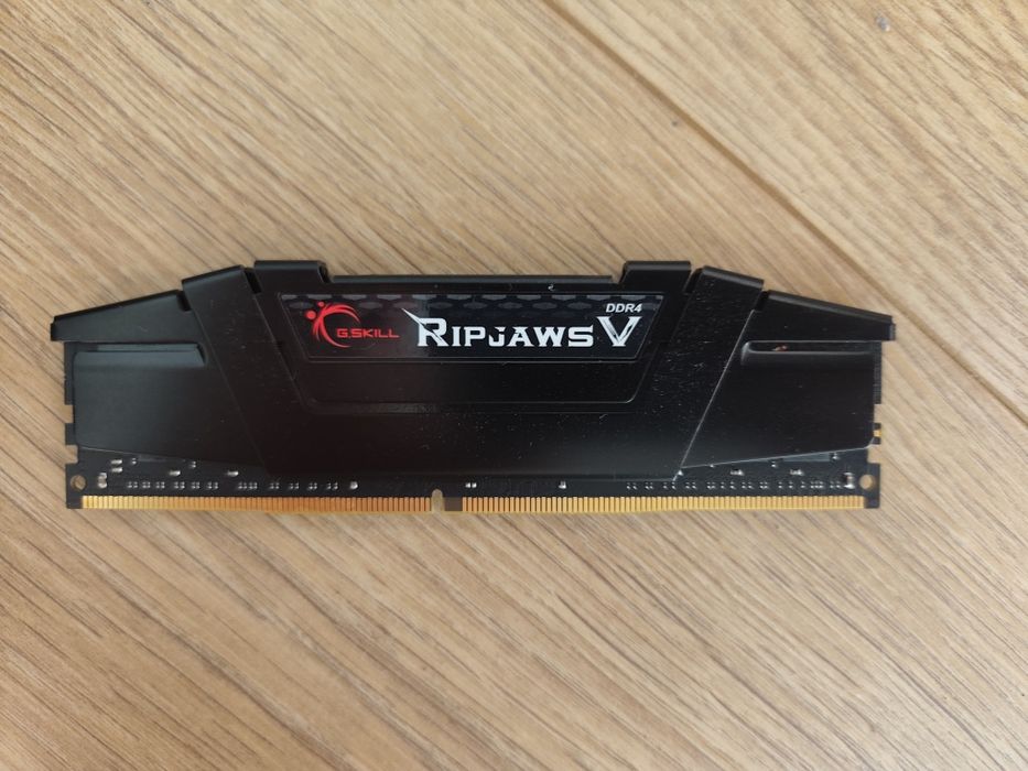 Super komputer PC, do pracy i gier.
