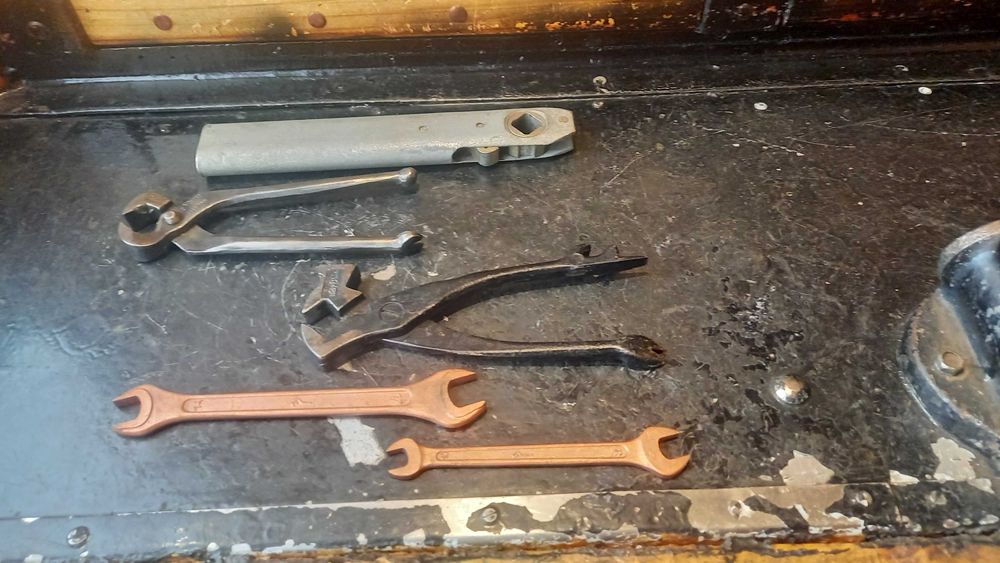 Ключи рожковые,накидные,свечные,карданный,балонные СССР