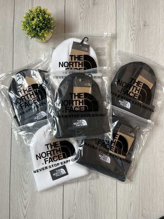 Зимова шапка The North Face (TNF) | Чорна / Біла