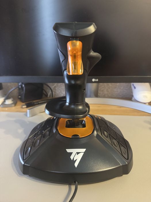 джойстик Thrustmaster T.16000M FCS