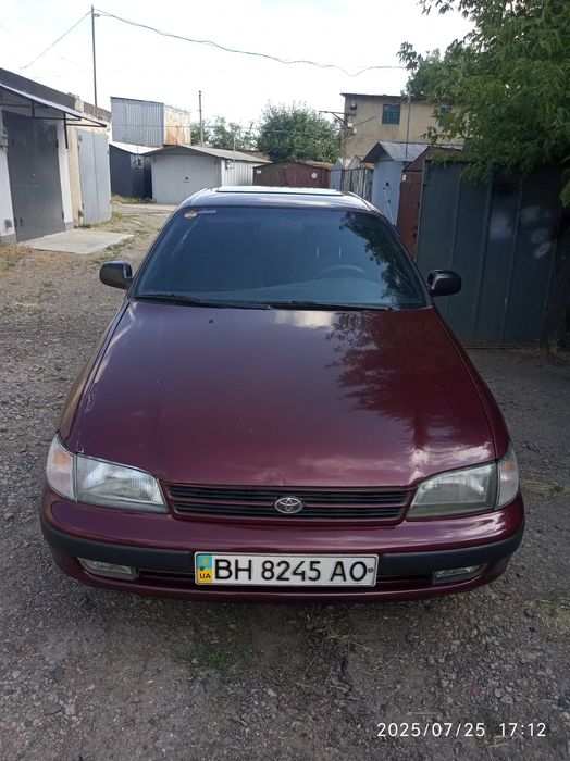 Автомобіль Toyota Carina-E