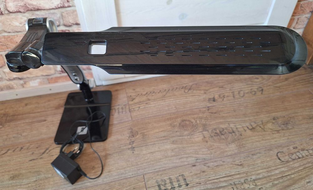 Lampka biurkowa Aigostar czarna LED