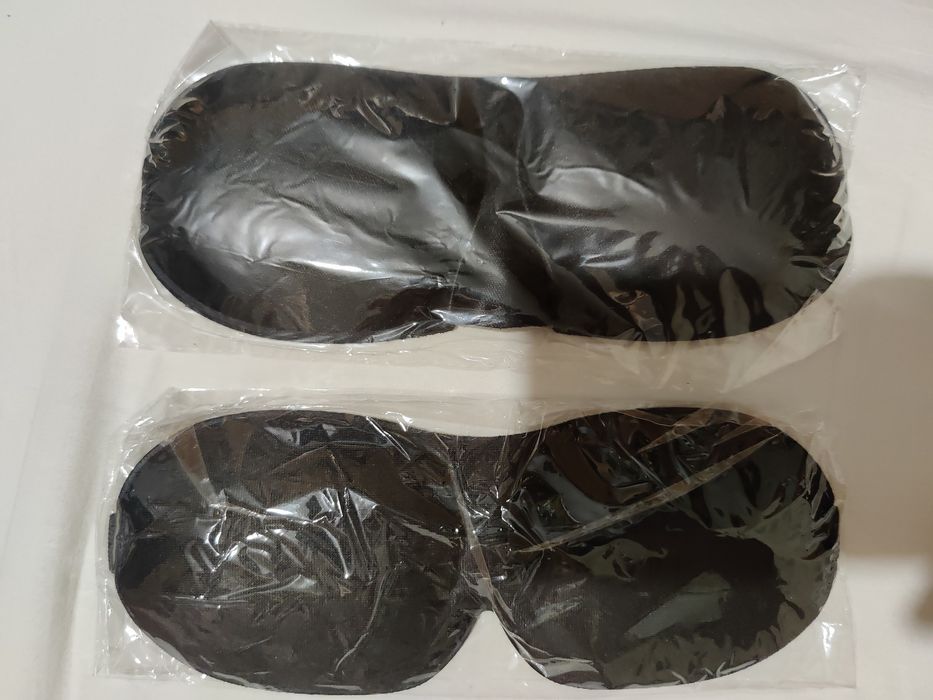 Маска для сну 3D з вирізом під ніс та без