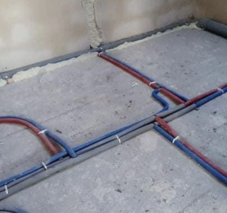 uslugi hydrauliczne Hydraulik awarie udrażnianiekanalizy mrożenie  rur