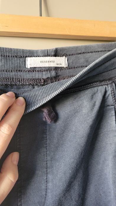 Spodnie dresowe joggery chłopięce rozm.158 Reserved