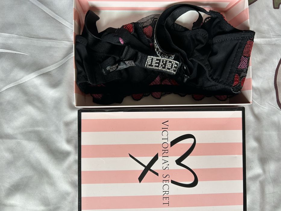 Komplet bielizny Victoria’s Secret roz. S/M.